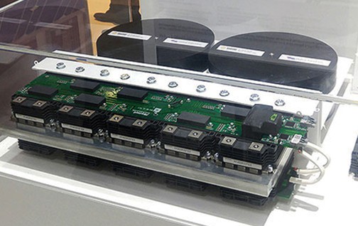 LinPak modules integrated with DC link capacitor